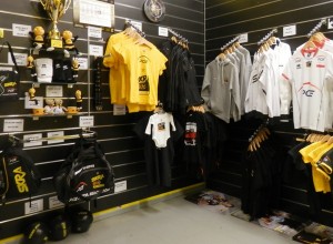 Skra体育館グッズ売り場