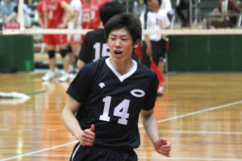 東レ、中大に辛勝。小林監督は石川祐希に脱帽 サムネイル