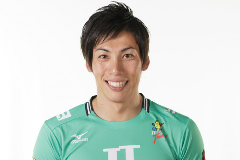 越川優「インドアでも代表に入れるレベルにいるからこそ、ビーチに転向して五輪を狙えると僕は思っている」 サムネイル