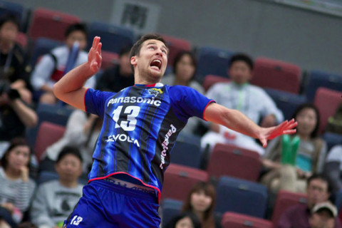 世界を魅了するウィングスパイカー　ミハウ・クビアク「石川祐希選手と柳田将洋選手へ　そしてパナソニック優勝のために必要なこと」 サムネイル