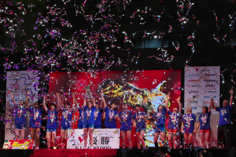V・プレミアリーグ女子　久光製薬が２年ぶり６回目の優勝 サムネイル