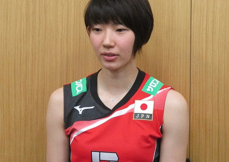 石井優希「ディフェンス面で貢献し、バックアタックなどの攻撃にも積極的に参加したい」 サムネイル