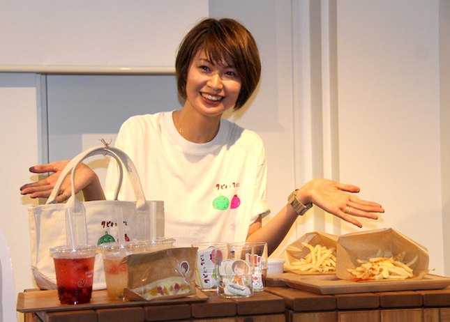 サオリンの夢実現　期間限定カフェをオープン