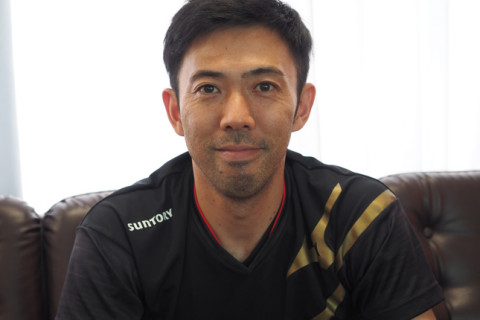 「バレーボールは一人じゃできないスポーツ」サントリー酒井大祐コーチ サムネイル