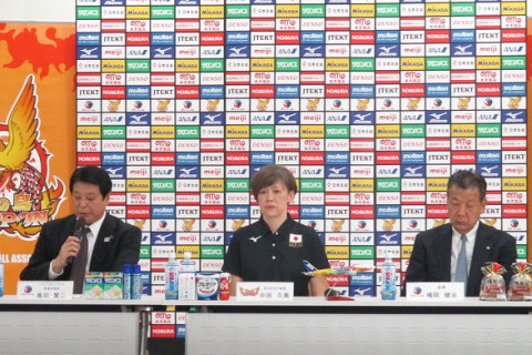 全日本女子　世界選手権直前記者会見　中田久美監督「メダル獲得の目標を変えるつもりはない」 サムネイル