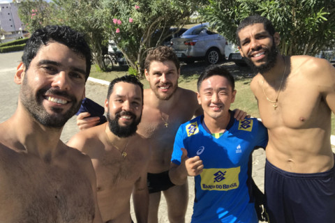「メンタルを強くするには」ブラジル研修で見つけたもの　堺・坂梨朋彦コーチインタビュー サムネイル