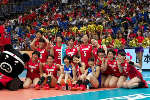 全日本女子、過去2戦とメンバーを入れかえ、メキシコにストレートで勝利　2018女子世界選手権 サムネイル