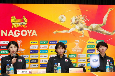 中田久美監督「第3次ラウンドでは14人の選手を満遍なく活かしたい」　岩坂名奈主将「チームの勢いを切らさずに第3次ラウンドに臨みたい」　世界選手権ブラジル戦会見コメント サムネイル