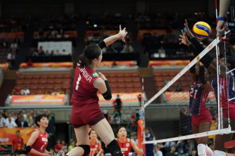 全日本女子、最終セットで石井優希、長岡望悠らが活躍し、ドミニカ共和国にフルセット勝利　2018女子世界選手権 サムネイル