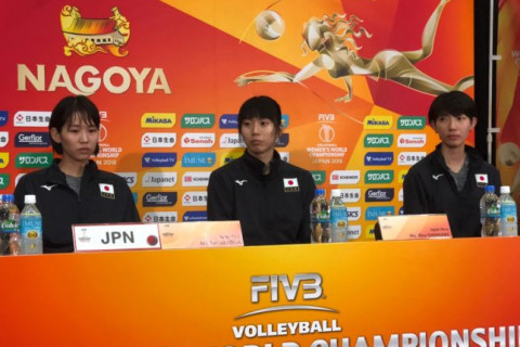 中田久美監督「メダルを逃して悔しいが、最後まできっちり戦う」古賀紗理那「自分のミスと被ブロックで逆転され、悔しい」　女子世界選手権　イタリア戦会見コメント　 サムネイル