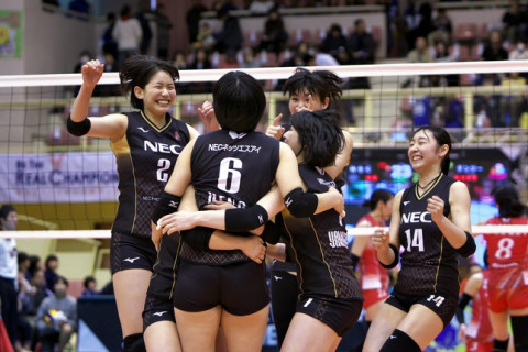 早坂梢依「まずはセッターとしての役割をしっかり」荒谷栞「もっとチームの軸になりたい」　V1リーグ女子会見コメント サムネイル