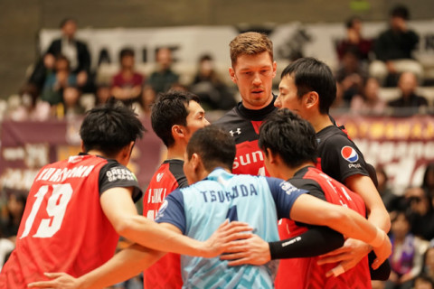 大分三好今季初白星　パナソニック、サントリーはともに勝利 サムネイル