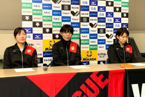 古賀紗理那「一喜一憂せずに次につなげられるように」　田中瑞稀「ディフェンス面でチームの軸になりたい」　V1リーグ女子NEC対JT戦会見コメント サムネイル