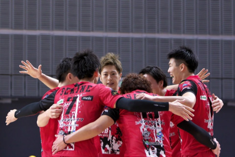 ヴォレアス北海道、順大を3-1で下し、大会初勝利　2018天皇杯ファイナルラウンド男子結果 サムネイル