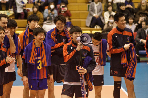 FC東京今季6勝目　堺が東レをストレートで破る　V1リーグ男子 サムネイル