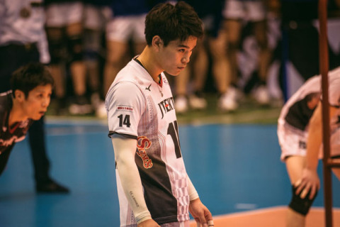 ジェイテクト西田有志「うまくいかないことだらけで切羽詰まっている」V1リーグ男子 サムネイル