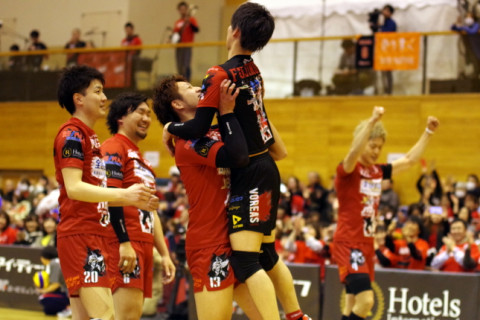 ヴォレアス北海道、V3リーグ優勝を決める サムネイル