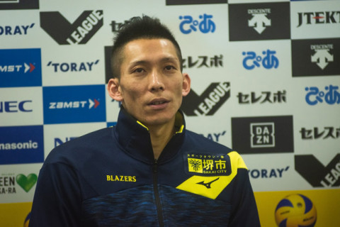 堺BZ真保監督「関田誠大がうまく回してくれました」松本慶彦「崖っぷちが強いチーム」V1リーグ男子ファイナル６ サムネイル