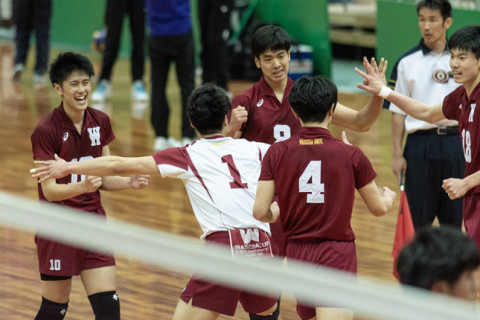 早稲田大、豊田合成（V1）も破る金星で決勝トーナメント進出　第68回黒鷲旗男子 サムネイル