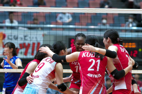 決勝トーナメント進出はV1リーグの8チームに　第68回黒鷲旗女子5月3日の結果 サムネイル