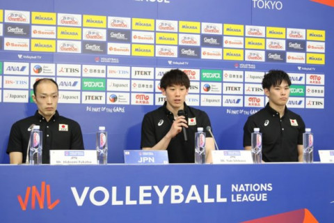 石川祐希「良いコンディションやパフォーマンスを継続させる力が必要」深津英臣「調子が悪くなるとチーム全体で落ちてしまうのが課題」　VNLイラン戦会見コメント サムネイル