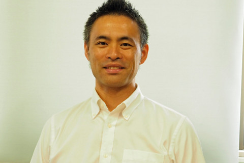 GMに聞く　東レアローズ小林敦さん「動員増加については、他競技の真似からでも努力していく」 サムネイル