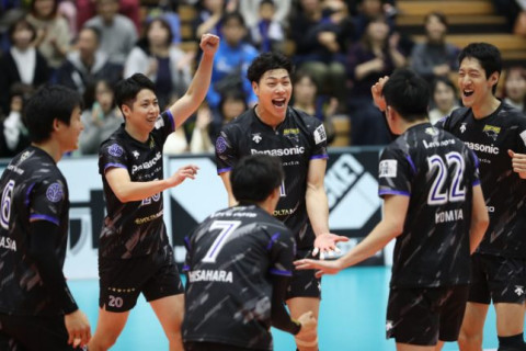 JTが開幕4連勝。ジェイテクト、パナソニックは3連勝でいずれも負けなし　V1男子 サムネイル