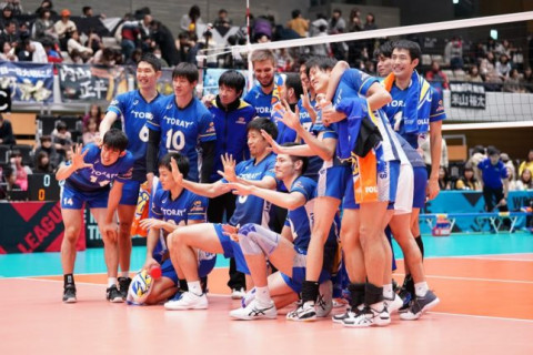 パナソニックとジェイテクトが11勝目。東レがWD名古屋に勝ち、5位に浮上　V1男子 サムネイル