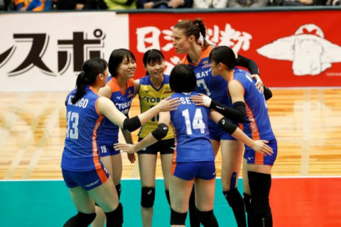 JT、トヨタ車体、デンソー、東レがファイナル８進出を決める　V1女子 サムネイル