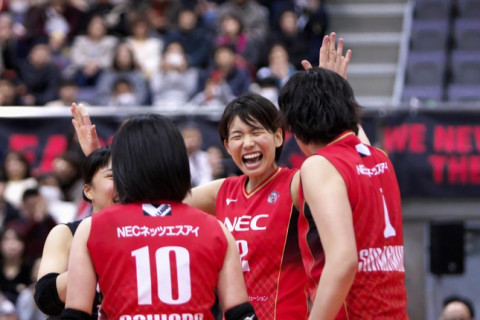 NEC・古賀紗理那「見る人の心が震えるような試合をしたい」、金子隆行監督「魅力あるチームを目指し、来季こそ頂点に」 サムネイル