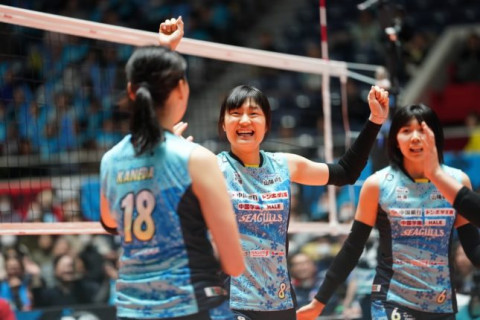 岡山とJTが決勝に進出　V1女子セミファイナル サムネイル