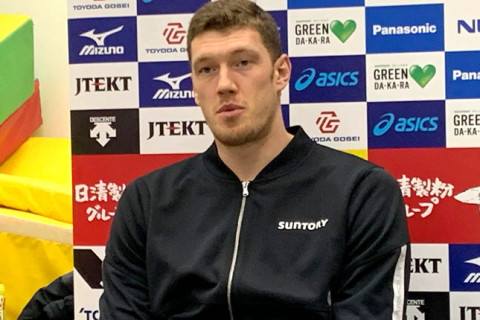 サントリー・ムセルスキー「難しい試合でした」荻野監督「連敗してセットもとれなかったJTさん相手に勝とうという強い気持ちを持ち続けてくれた」 サムネイル