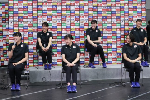 紅白戦＆トークショーレポート　黒後愛「コロナ自粛期間は違う視点からバレーを見る時間になった」 サムネイル
