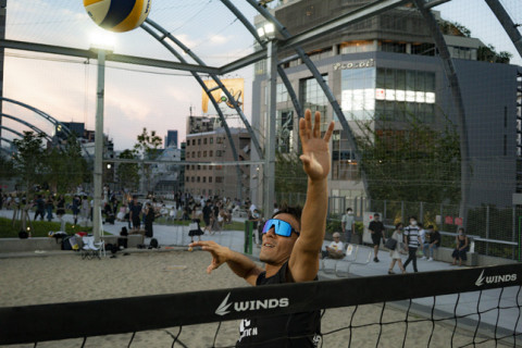 渋谷・宮下パークで西村晃一、石島雄介らビーチバレーのトップ選手が戦う「ＲＡＩＺＩＮ　ＣＵＰビーチバレートーナメント」が開催 サムネイル