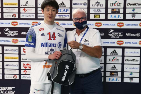 石川祐希がミラノ初戦のコッパ・イタリア予選を3－0で快勝、MVPを受賞「非常に良い形でスタートが切れた」 サムネイル