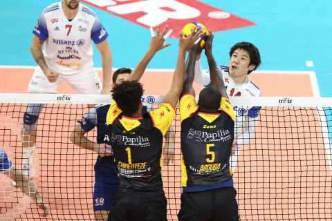 石川祐希、セリエAレギュラーシーズン100試合目のゲームを、チーム最多19得点も1－3で今季初黒星「相手がというより自分たちのミスが多かった」 サムネイル