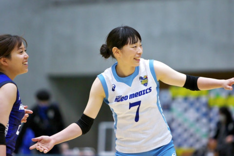東レとNECが開幕3連勝。埼玉上尾が久光にストレートで勝ち、3位に浮上　V1女子 サムネイル
