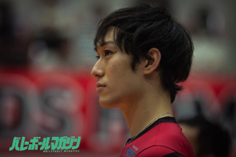 サントリー柳田将洋「明日はあまり深く考えすぎずにいいサーブを打つ、点を取ることに集中したい」山村監督「堺の強いサーブに苦しめられたが選手は下を向かなかった」サントリー会見 サムネイル