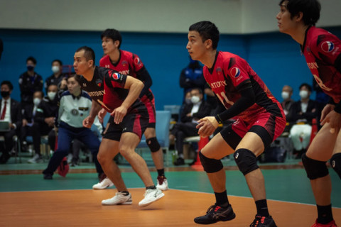 昨季１０位のVC長野が昨季覇者のジェイテクトに激闘も及ばず　サントリーが初の自体育館での勝利飾れず・鶴田大樹「自体育館で練習と気持ちの切り替えで難しいところあった」 サムネイル