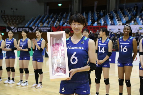久光スプリングス・石井優希がVリーグ通算230試合出場達成 サムネイル