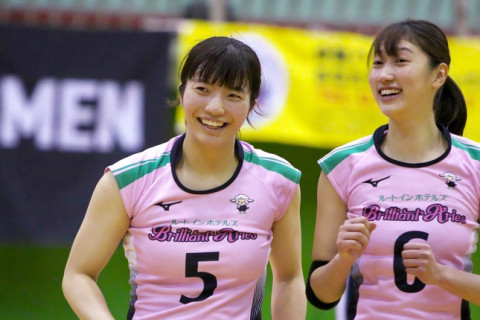 V2女子が開幕。ホームのルートインが勝利。昨季首位の群馬銀行も白星スタート。GSS東京は色摩知巳が監督兼選手に サムネイル