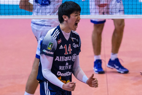 石川祐希、連敗ストップで再び3位浮上「個人的にもスパイクはミスもシャットもなく決定率が高かった」イタリアセリエA サムネイル