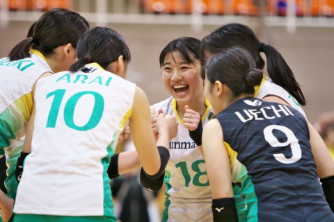 群馬銀行・新井祥「愛（藤原）の思いに応えたい」、藤原愛「コートでは真顔を注意されています」 V2女子会見 サムネイル