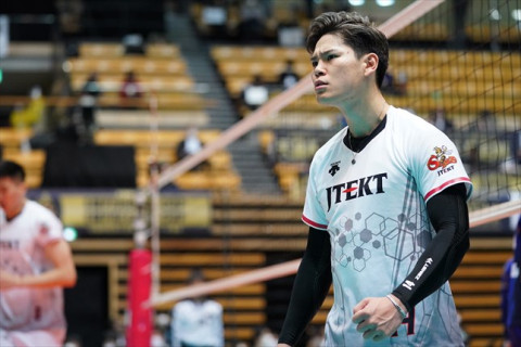 フォト・天皇杯決勝　ジェイテクトSTINGS　西田有志、福山汰一ら サムネイル