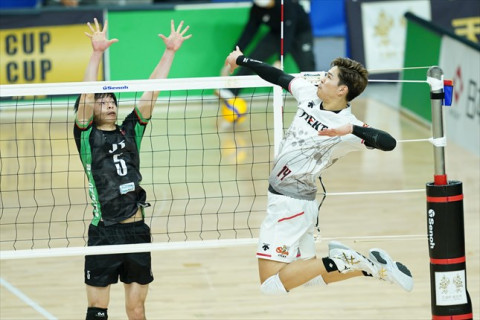 フォト・ジェイテクト対JT広島　西田有志、小野寺太志ら　2020.12.13武蔵野の森総合スポーツプラザ サムネイル