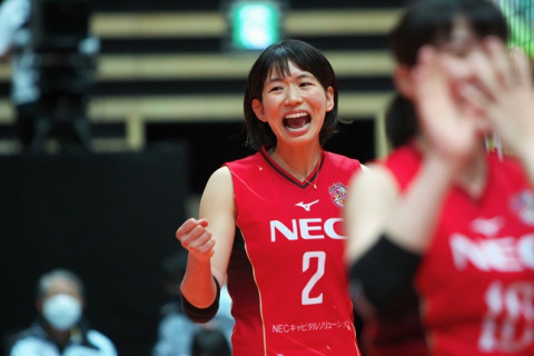 NEC・古賀紗理那「躍進の要因はディフェンスからの攻撃が多彩にできたこと」、デンソー・川北元監督「コロナ禍で試合ができていることに感謝」　V1女子3位決定戦会見 サムネイル