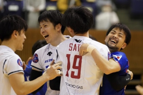 ８位FC東京が４位ジェイテクトにストレート勝利で今季８勝目　堺が東レにフル勝ち　V1男子　 サムネイル