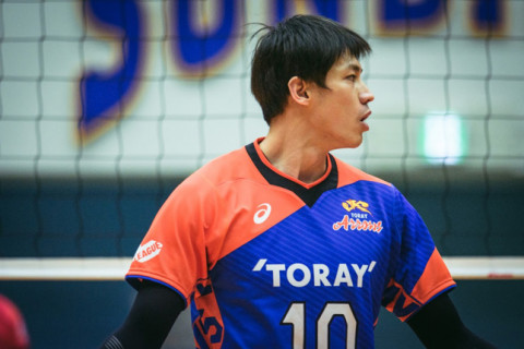星野主将「連敗続きの中久しぶりの出番でしっかり勝とうと入った」篠田監督「ヌルムルキ選手を対策したい」東レ会見 サムネイル