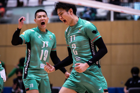 フォト JTサンダーズ広島 小野寺太志、金子聖輝ら　2021.03.06  墨田区総合体育館 サムネイル