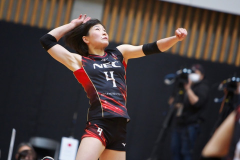 NEC・柳田光綺「今はコンディションも気持ちの部分もいい状態」、日立・上坂瑠子「自分が決めるという気持ちをもっと前面に出したい」　V1女子 V Cup 会見コメント サムネイル